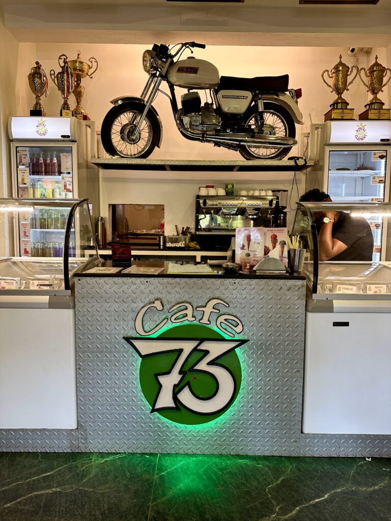 Cafe 73